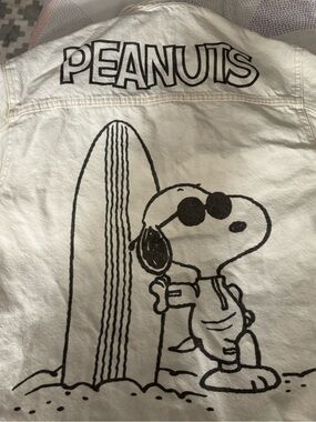 Bershka Peanuts off white Jacket with Black Snoopy Surf Graphic